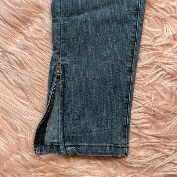 Abbey Dawn Women's Blue and Black Skinny Y2K Dark Wash Low Rise Jeans Size 3 - Picture 4 of 8